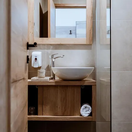 Grmovskov Dom Kope 3*