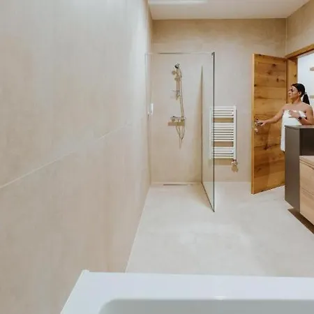 Grmovskov Dom Kope Gostinjska kuća Mislinja